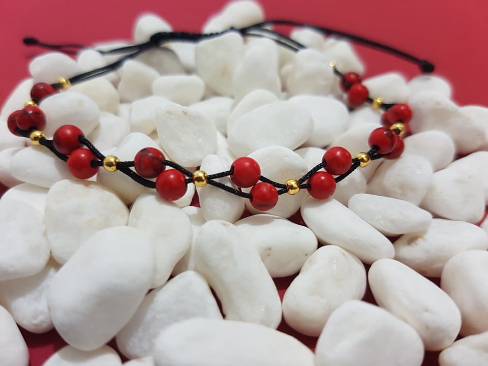 Semi-precious beads Howlite